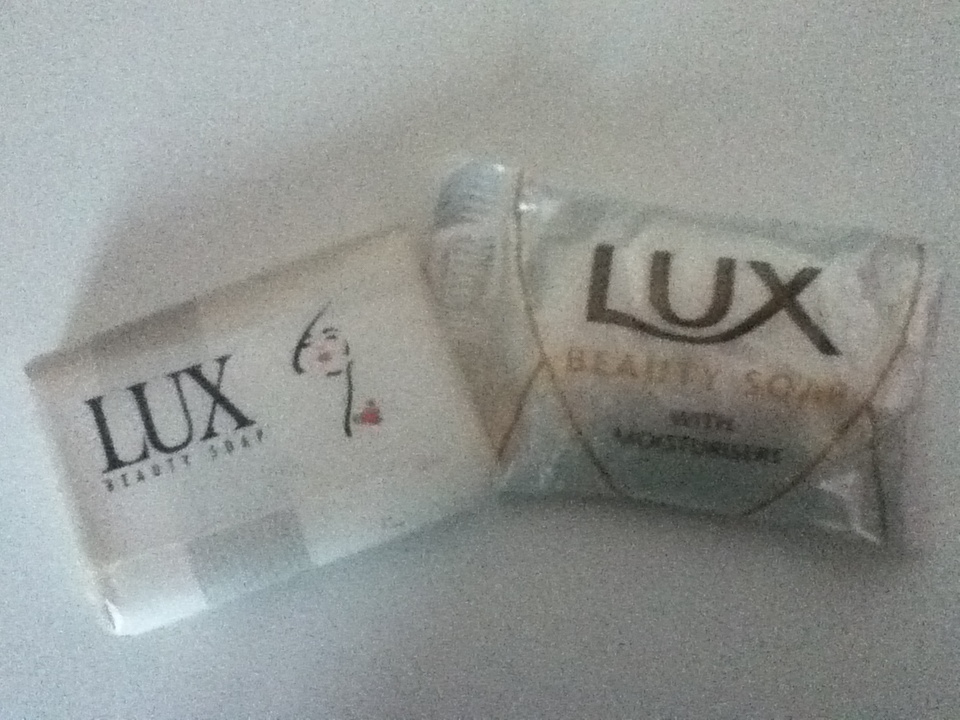 due diverse mini saponette Lux