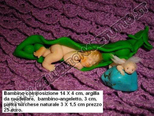 2 bambole in miniatura in argilla
